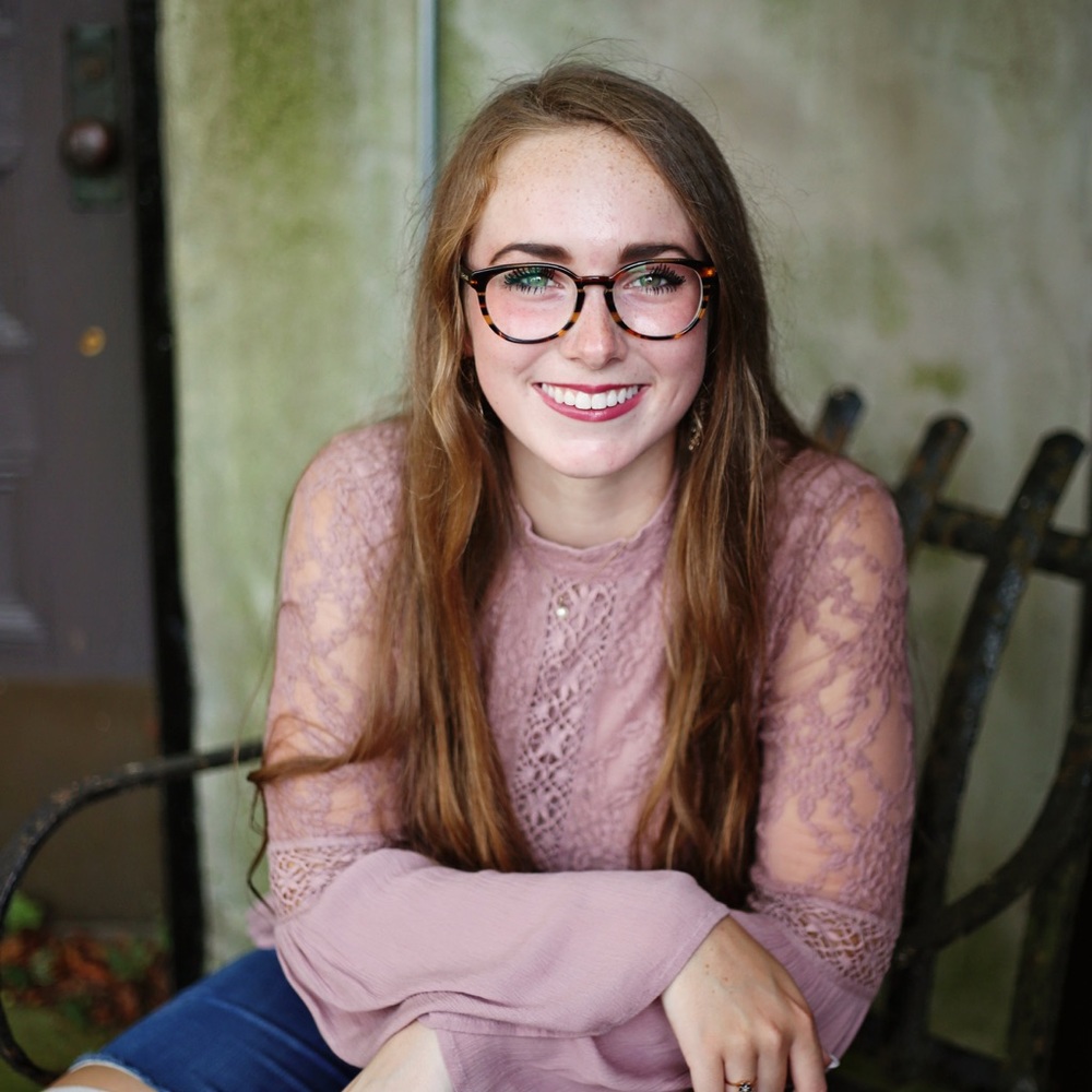 Meet your Posher, Chloe